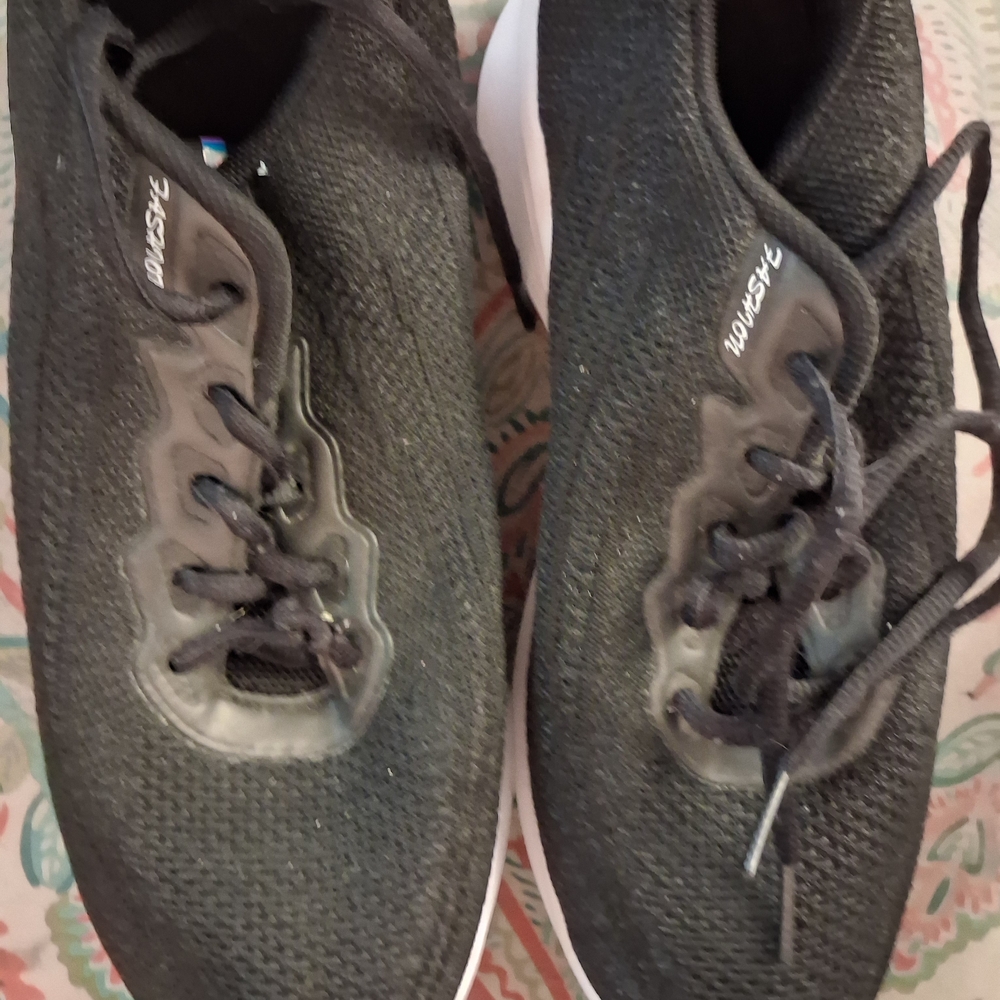 Men's Black Lightweight Athletic Sneakers -